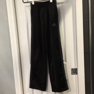 Adidas Boy’s Athletic Pants EUC Black Grey